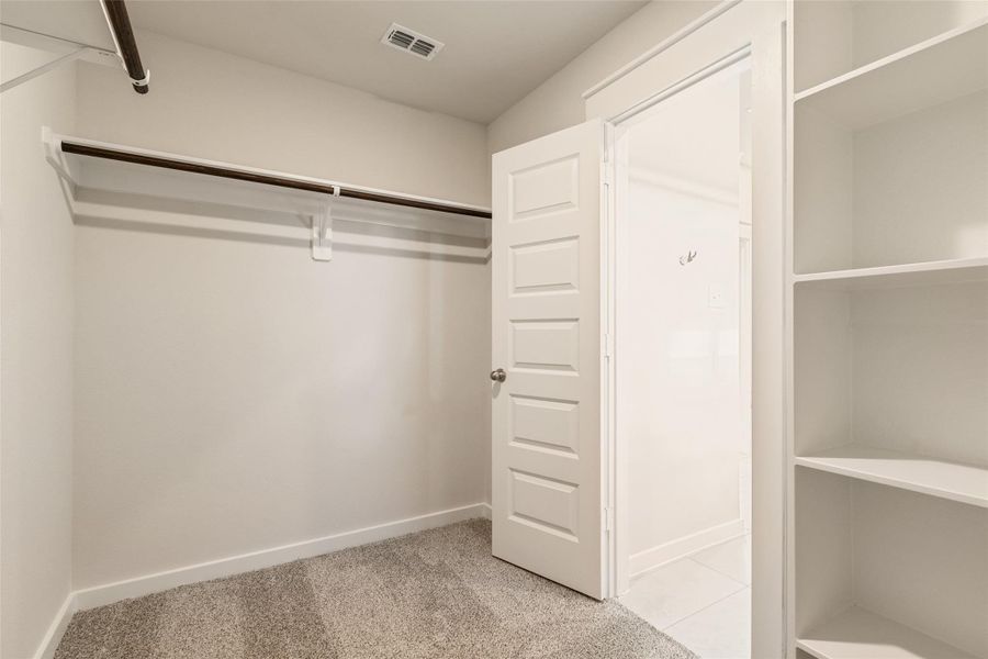Spacious, unfurnished interior of a new home in Cielo, Conroe (Image 25). Spacious, unfurnished interior of a new home in Cielo, Conroe (Image 25).