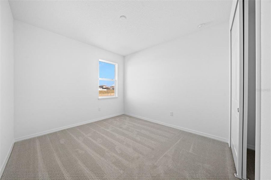 Spacious, unfurnished interior of a new home in , Ocala (Image 20).