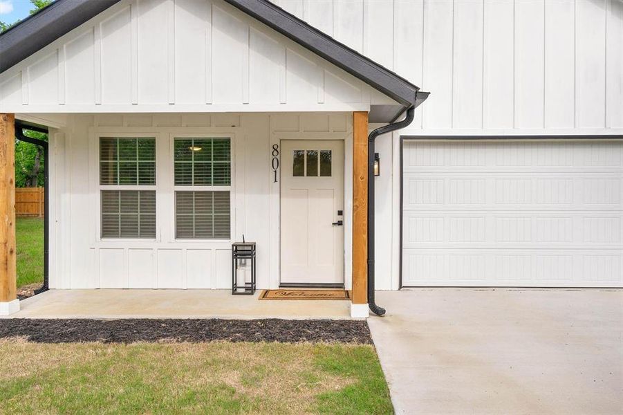 Exterior details and patio area of a home in , Cooper (Image 26).