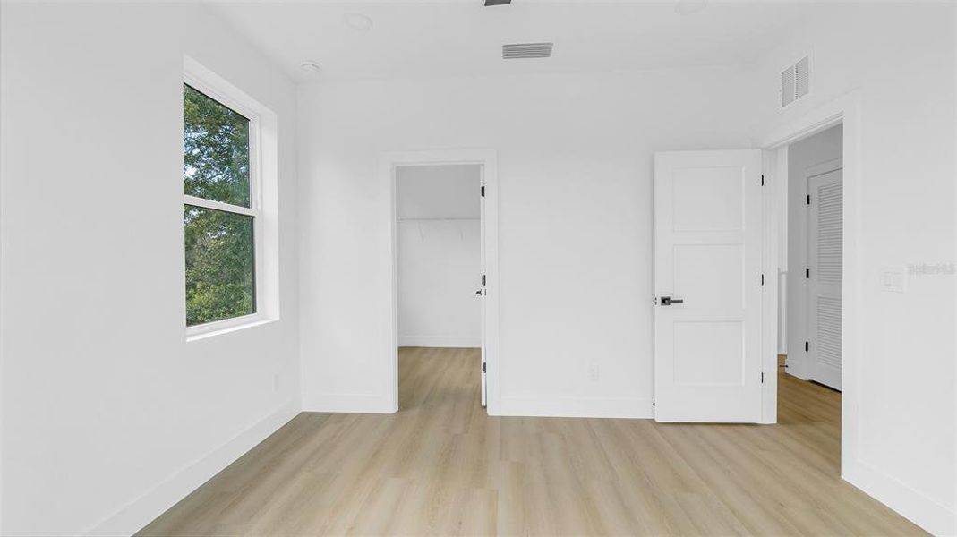 Spacious, unfurnished interior of a new home in , St. Petersburg (Image 18). Spacious, unfurnished interior of a new home in , St. Petersburg (Image 18).