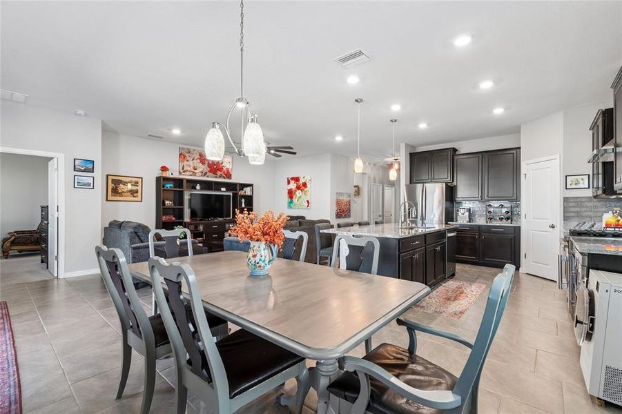 Furnished interior view inside a new home in , Wesley Chapel (Image 40).