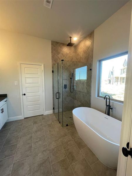 Furnished interior view inside a new home in Mercer Meadows, Royse City (Image 3). Furnished interior view inside a new home in Mercer Meadows, Royse City (Image 3).