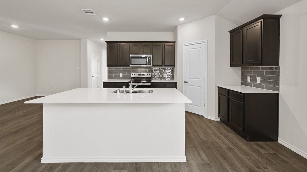 Furnished interior view inside a new home in Wildwood, Royse City (Image 8).