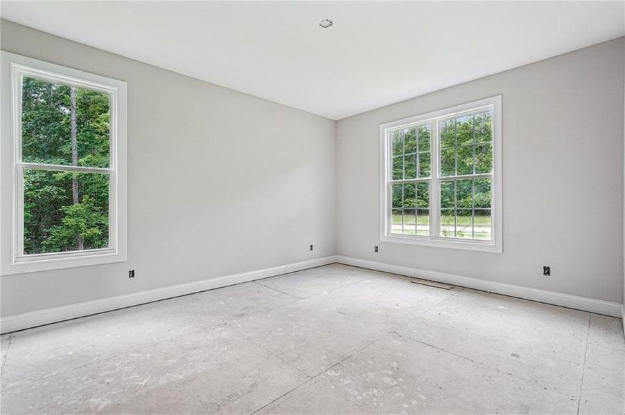 Spacious, unfurnished interior of a new home in Whitestone, Douglasville (Image 7).