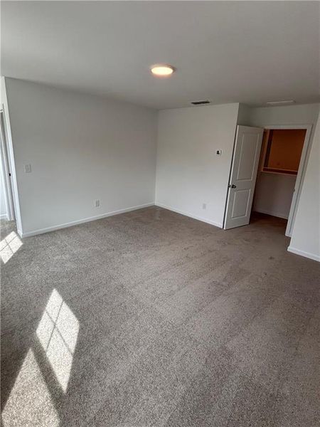 Spacious, unfurnished interior of a new home in Leydenview, Mableton (Image 27).