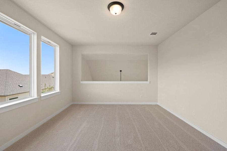 Spacious, unfurnished interior of a new home in Heritage, Dripping Springs (Image 34). Spacious, unfurnished interior of a new home in Heritage, Dripping Springs (Image 34).