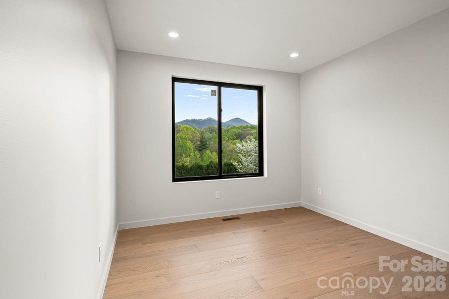 Spacious, unfurnished interior of a new home in , Candler (Image 39).
