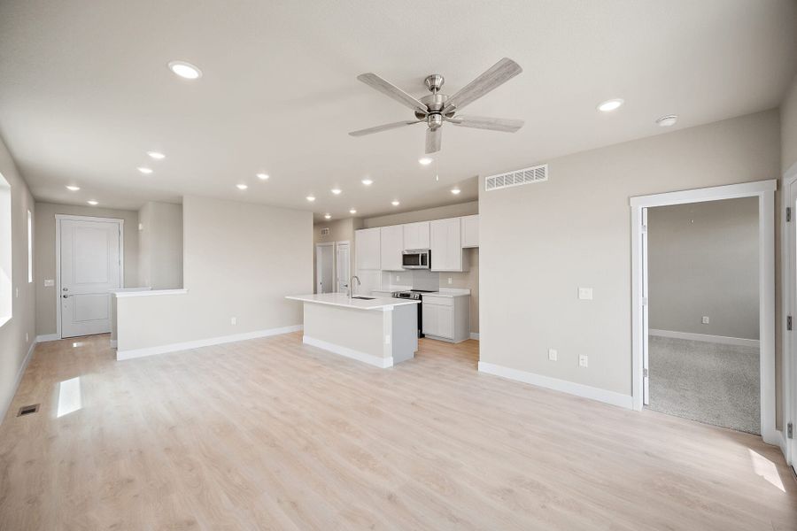 Spacious, unfurnished interior of a new home in Trails at Aspen Ridge-3, Colorado Springs (Image 13). Spacious, unfurnished interior of a new home in Trails at Aspen Ridge-3, Colorado Springs (Image 13).