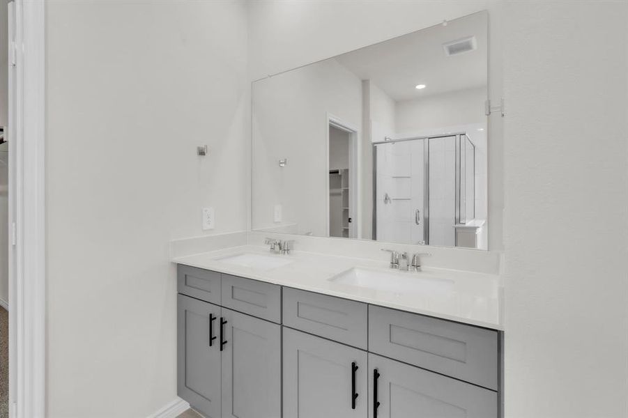 Furnished interior view inside a new home in The Landing at Hidden Lakes, McKinney (Image 14). Furnished interior view inside a new home in The Landing at Hidden Lakes, McKinney (Image 14).