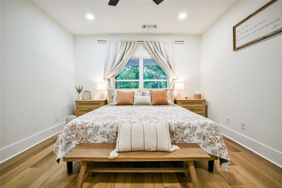 Furnished interior view inside a new home in , Monticello (Image 63).