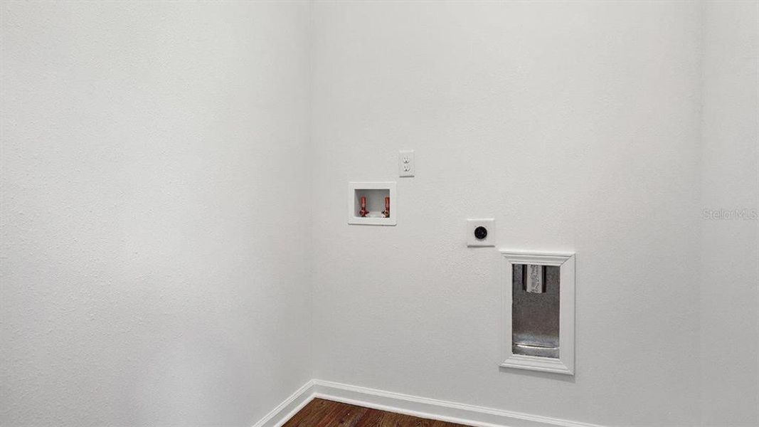 Spacious, unfurnished interior of a new home in Grand Reserve, Bunnell (Image 25).