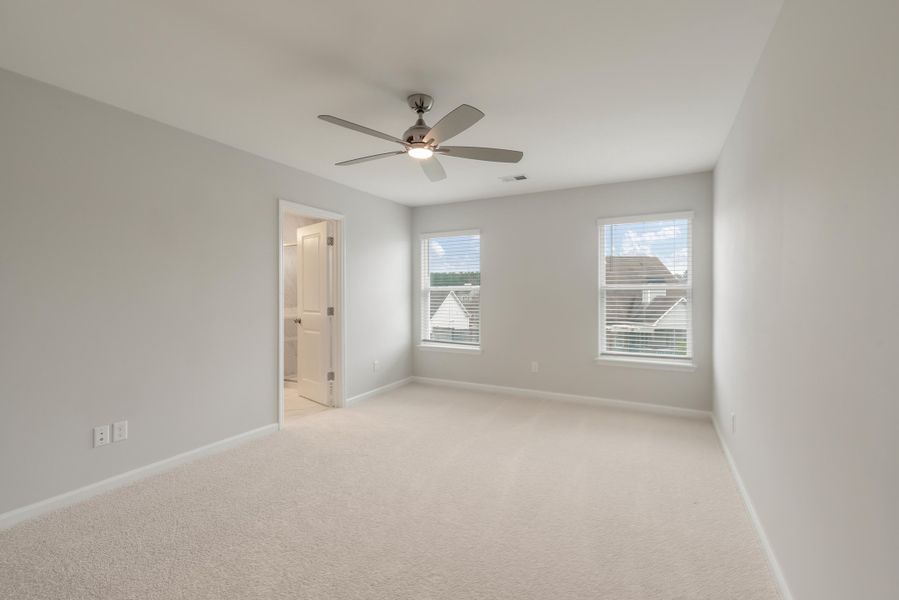 Spacious, unfurnished interior of a new home in The Landings at Montague, Goose Creek (Image 21).