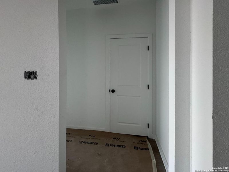 Spacious, unfurnished interior of a new home in The Preserve at the Wilder, Adkins (Image 14).