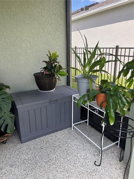 Exterior details and patio area of a home in Victoria Oaks, Deland (Image 24).
