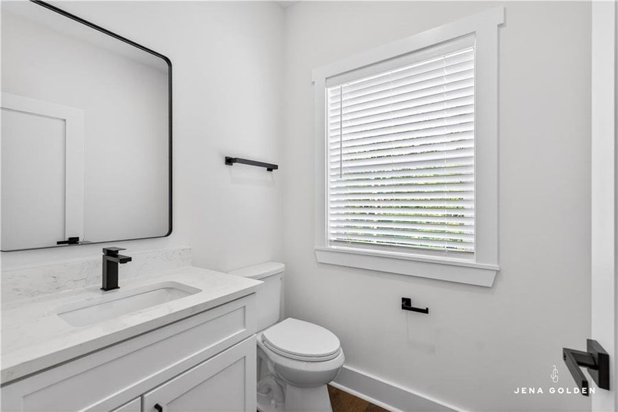 Image 86 of a home in .
