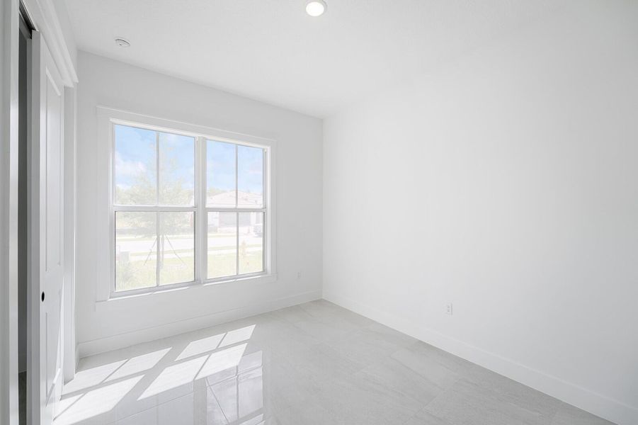 Spacious, unfurnished interior of a new home in , Stuart (Image 49).