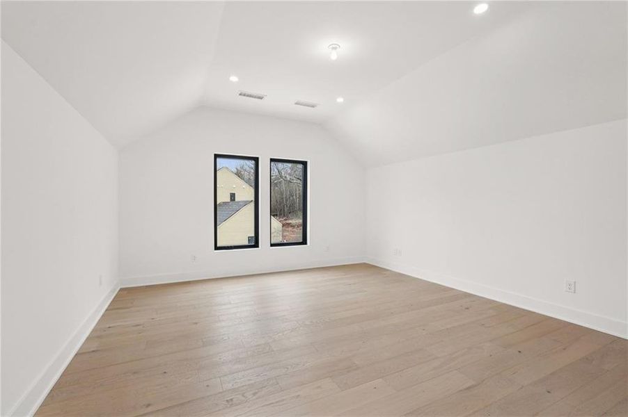 Spacious, unfurnished interior of a new home in , Roswell (Image 76).