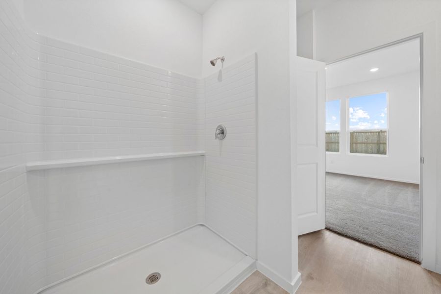 Owner's Bathroom Owner's Bathroom