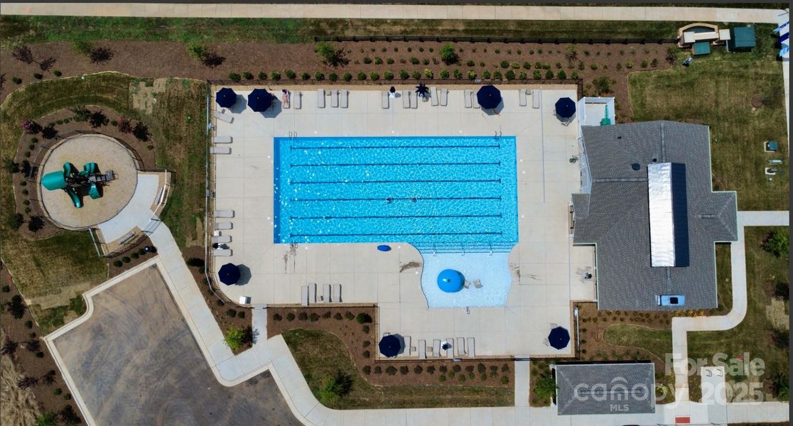 Image 23 of a home in Wallace Springs.