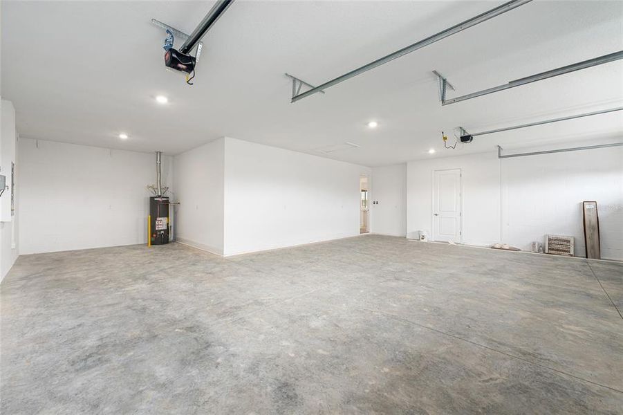 Spacious, unfurnished interior of a new home in , Ocala (Image 63). Spacious, unfurnished interior of a new home in , Ocala (Image 63).