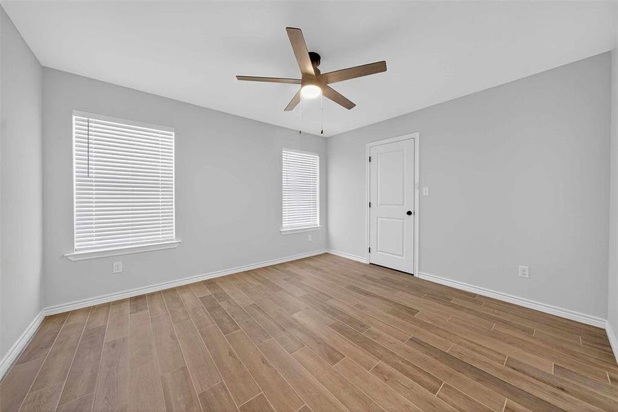 Spacious, unfurnished interior of a new home in , Tyler (Image 26).