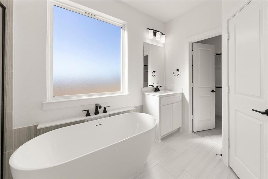 Furnished interior view inside a new home in Edgewood Creek, Celina (Image 17).