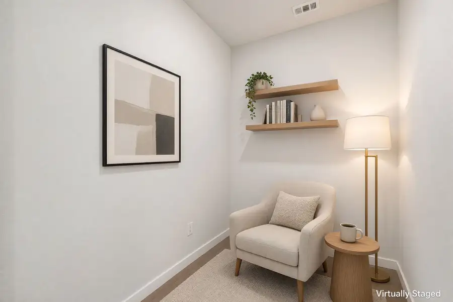 Furnished interior view inside a new home in Cottonwood Creek, Rowlett (Image 12).
