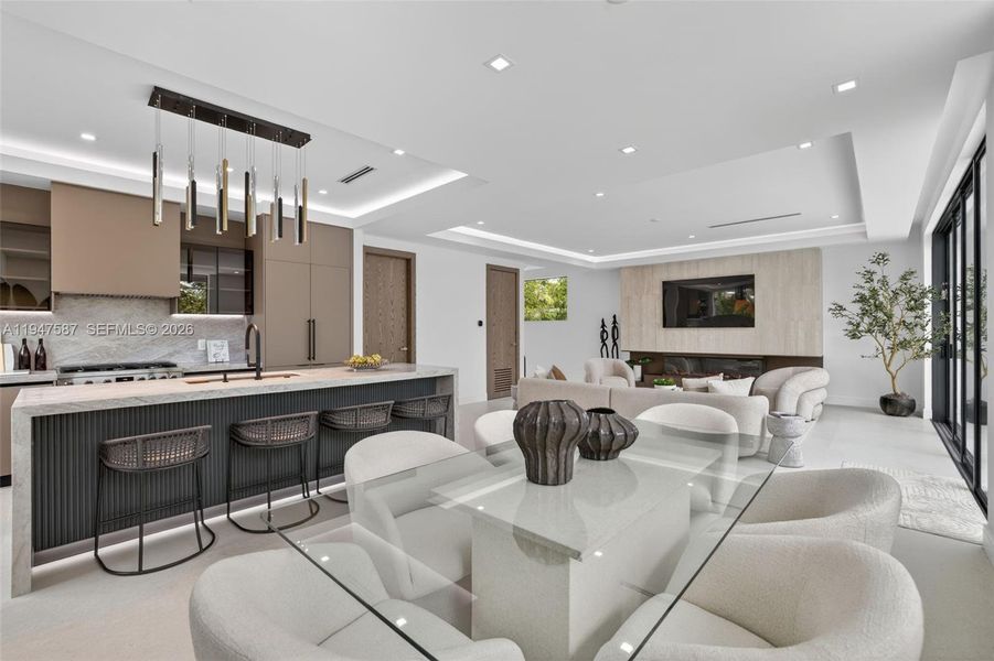 Furnished interior view inside a new home in , Fort Lauderdale (Image 19).