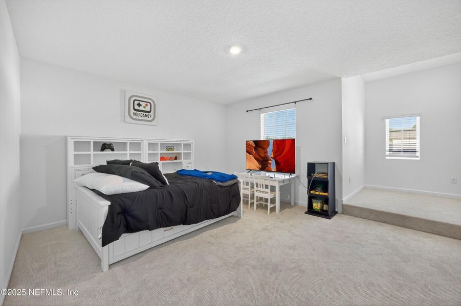 Furnished interior view inside a new home in , Middleburg (Image 5).