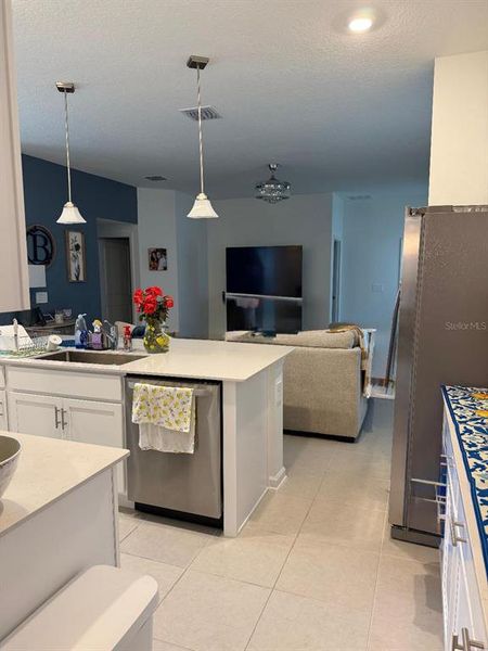 Furnished interior view inside a new home in Tohoqua, Kissimmee (Image 6).