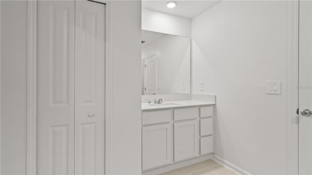 Furnished interior view inside a new home in , Eustis (Image 4).