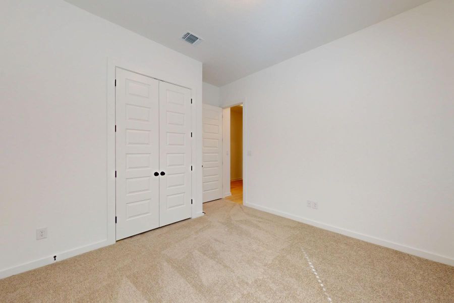 Spacious, unfurnished interior of a new home in Heritage, Dripping Springs (Image 35). Spacious, unfurnished interior of a new home in Heritage, Dripping Springs (Image 35).