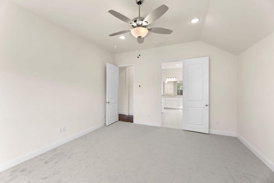 Representative unfurnished interior of a home built from the Colorado by UnionMain Homes in Elevon, Lavon (Image 12). Representative unfurnished interior of a home built from the Colorado by UnionMain Homes in Elevon, Lavon (Image 12).