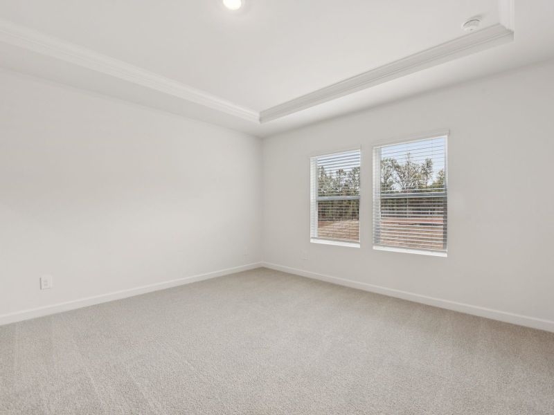 Spacious, unfurnished interior of a new home in Brighton Springs, York (Image 15).