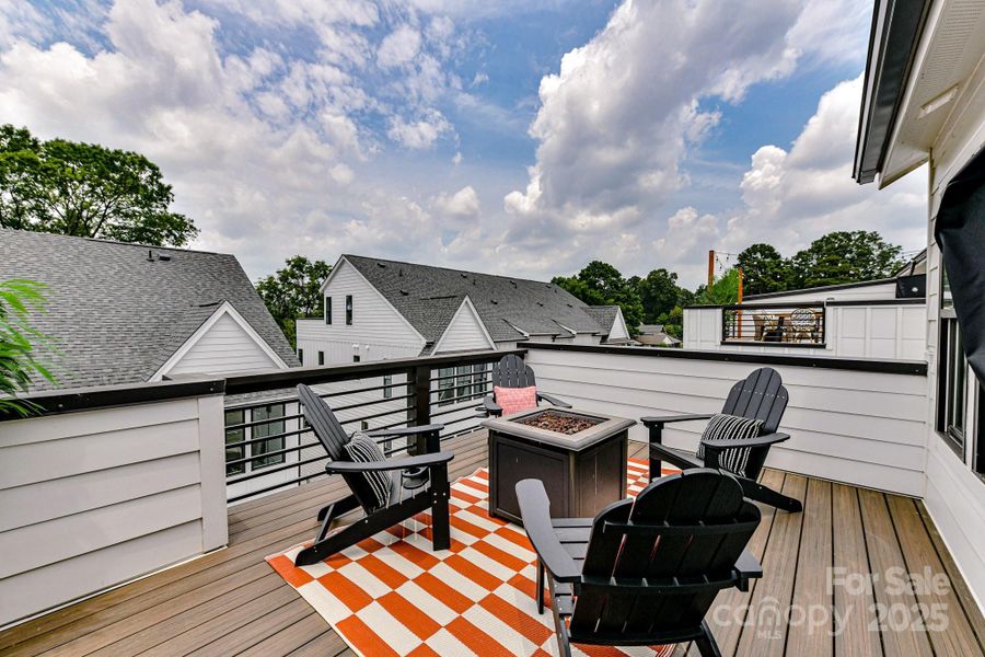 Front exterior of a new home in , Charlotte, NC, highlighting curb appeal (Image 20).
