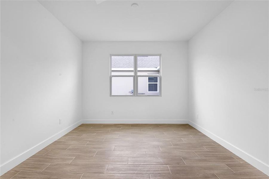 Spacious, unfurnished interior of a new home in , Tavares (Image 11).