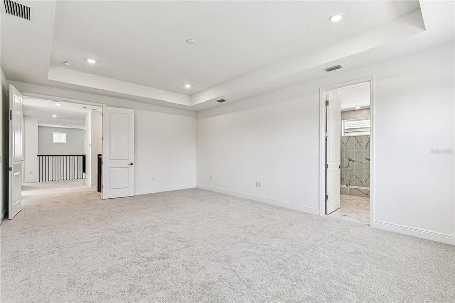 Spacious, unfurnished interior of a new home in Hawkstone, Sarasota (Image 17). Spacious, unfurnished interior of a new home in Hawkstone, Sarasota (Image 17).