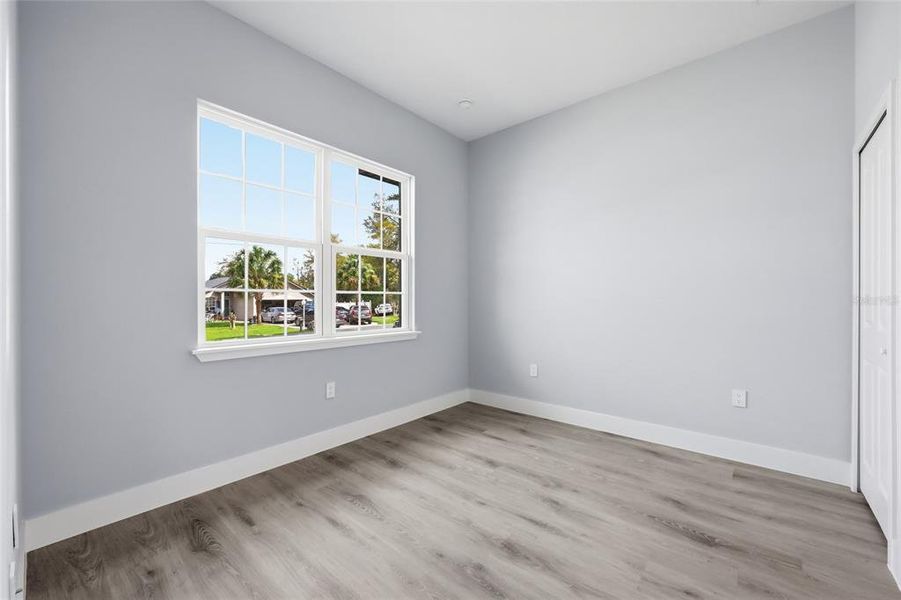 Spacious, unfurnished interior of a new home in , Ocala (Image 30).