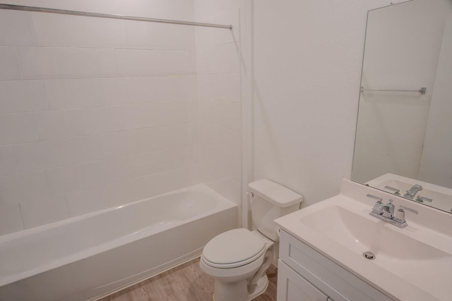Furnished interior view inside a new home in Mustang Ridge, Alvin (Image 14).