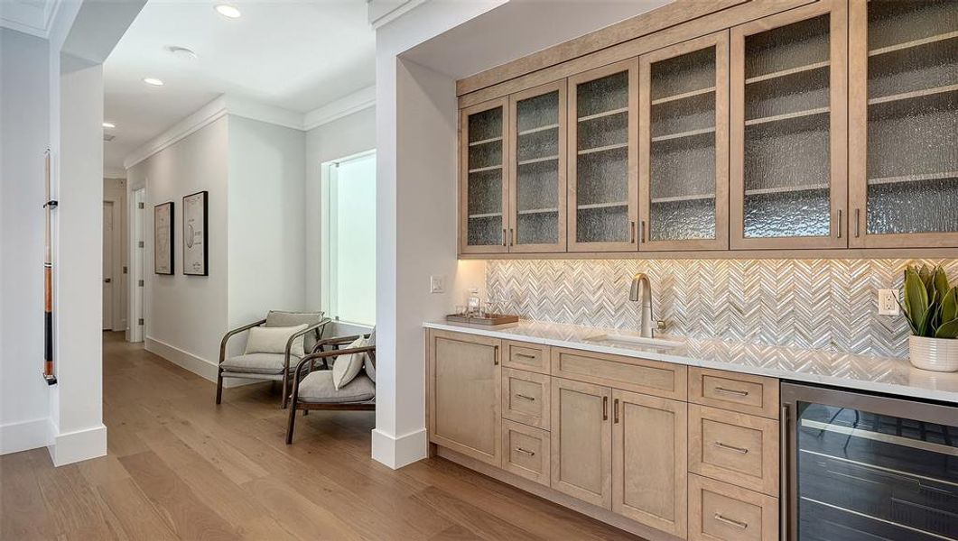 Furnished interior view inside a new home in , Sarasota (Image 42).