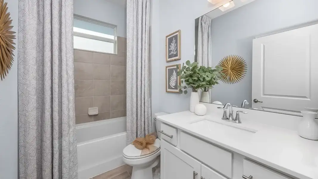 2444 Palmetto Bath2 Base3