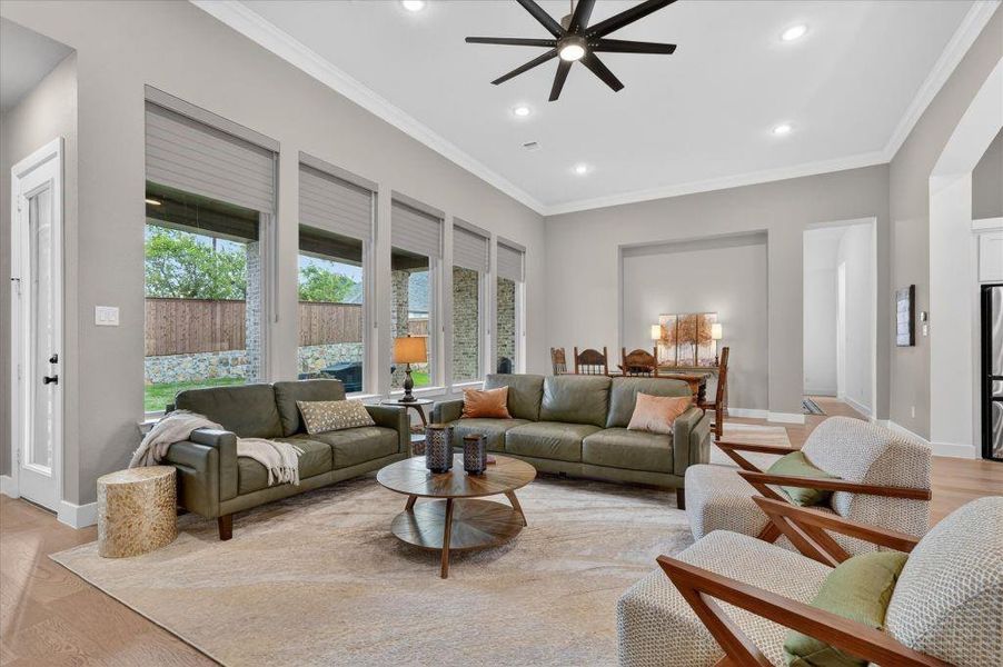 Furnished interior view inside a new home in Saddle Star Estates, Rockwall (Image 20).