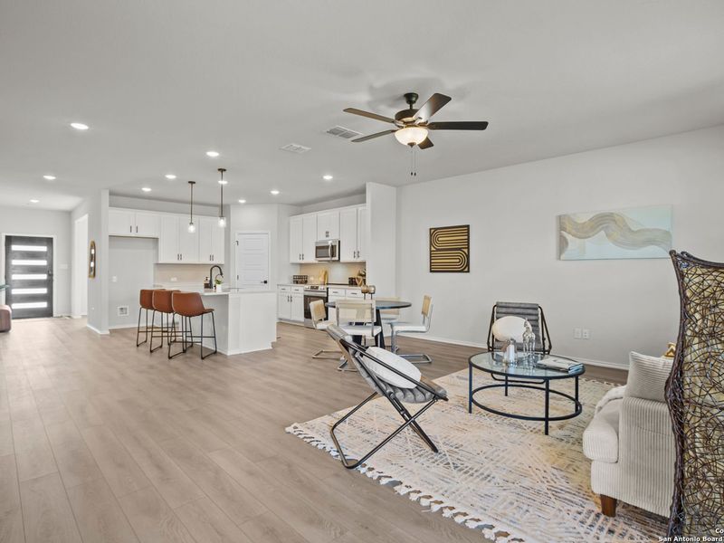 Furnished interior view inside a new home in Hannah Heights, Seguin (Image 15).