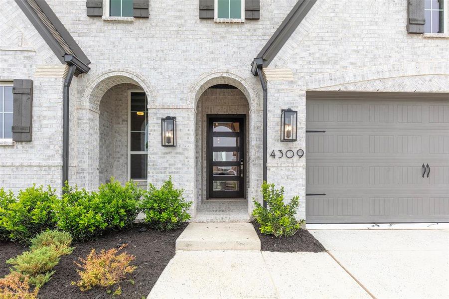 Exterior details and patio area of a home in , Prosper (Image 23).