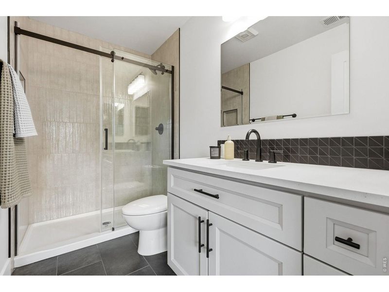 Furnished interior view inside a new home in , Golden (Image 36).
