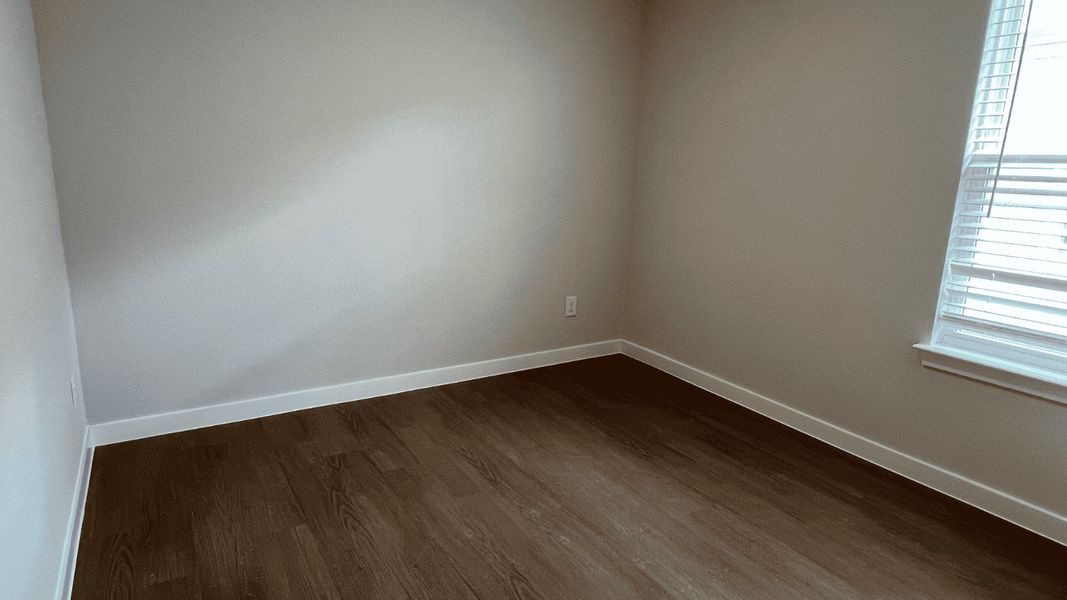 Spacious, unfurnished interior of a new home in Saratoga Crossing, Corpus Christi (Image 14).
