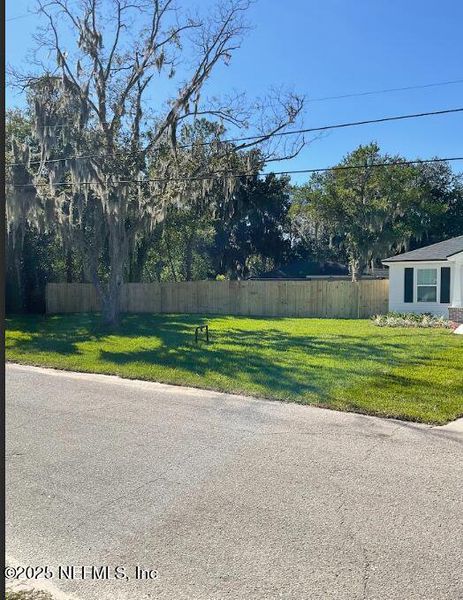 Image 33 of a home in . Image 33 of a home in .