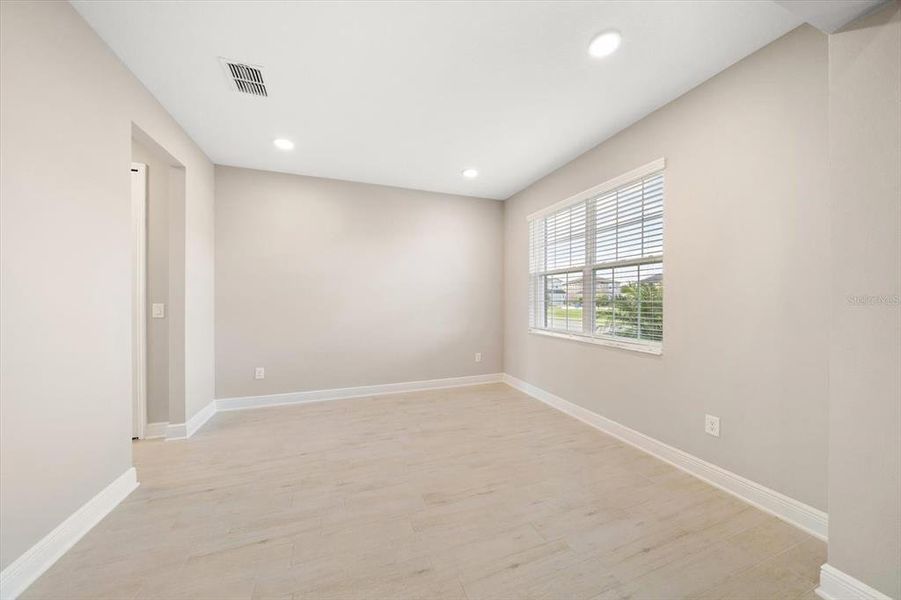 Spacious, unfurnished interior of a new home in Chapel Crossings, Wesley Chapel (Image 17). Spacious, unfurnished interior of a new home in Chapel Crossings, Wesley Chapel (Image 17).
