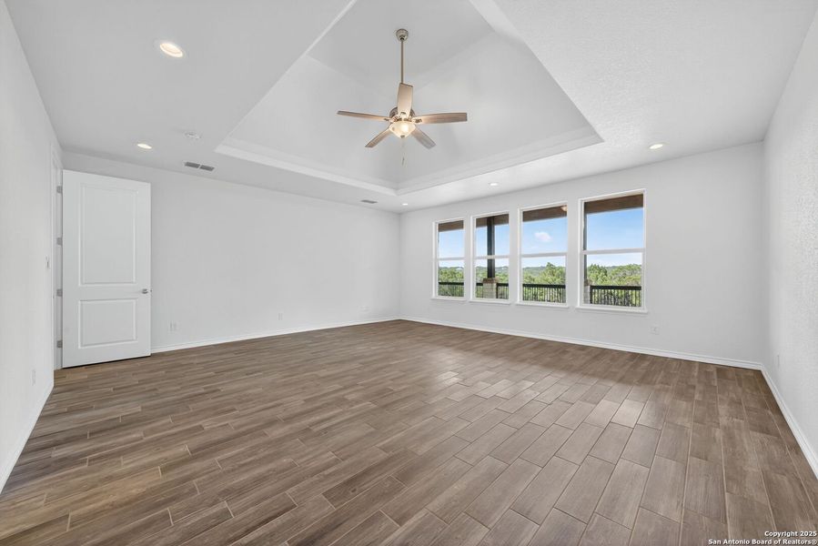 Spacious, unfurnished interior of a new home in , New Braunfels (Image 31). Spacious, unfurnished interior of a new home in , New Braunfels (Image 31).