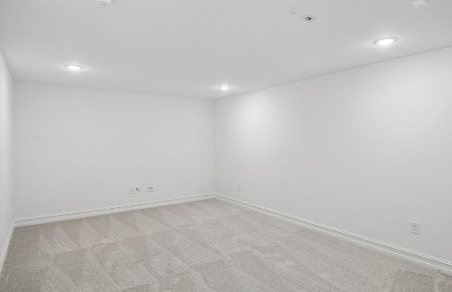 Spacious, unfurnished interior of a new home in Pinnacle at Legacy Hills, Celina (Image 21).